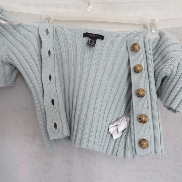 Forever 21 knitted crop top 💋 - Picture 4 of 5